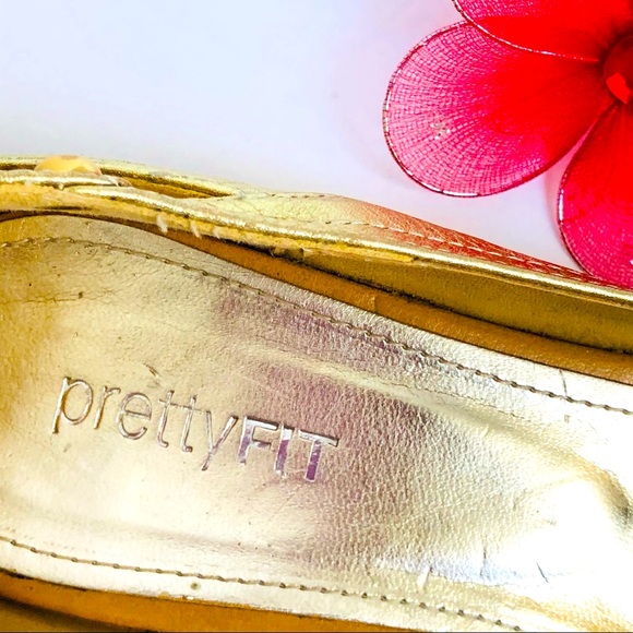 Pretty Fit flats-simple essential pair of shoes. - Picture 4 of 7